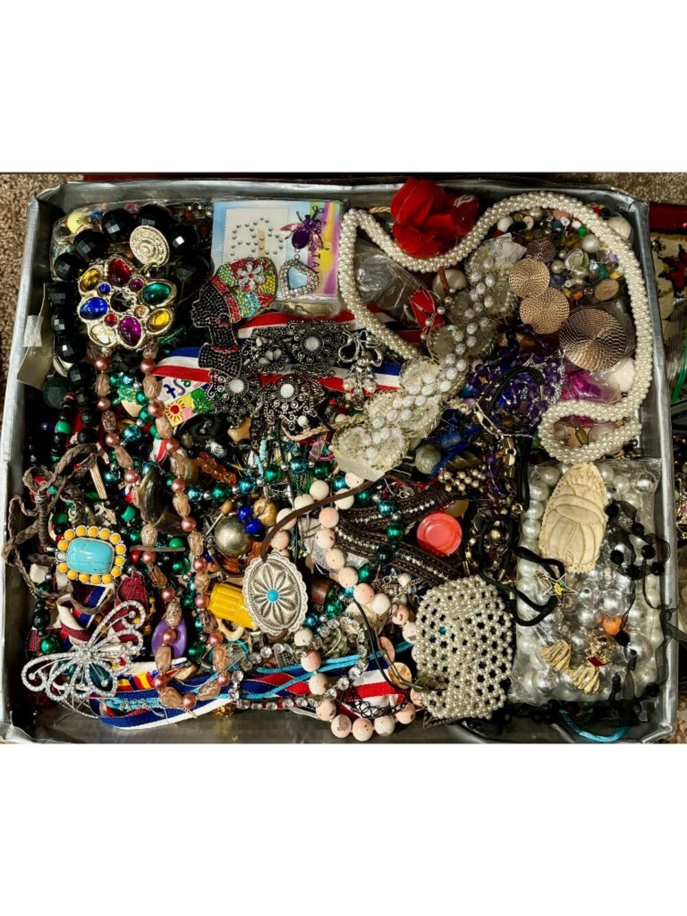 BIG 5+ Pound Bag Vtg-MOD Costume Jewelry Craft Repurpose Scrap Bead Lot 5LB10212